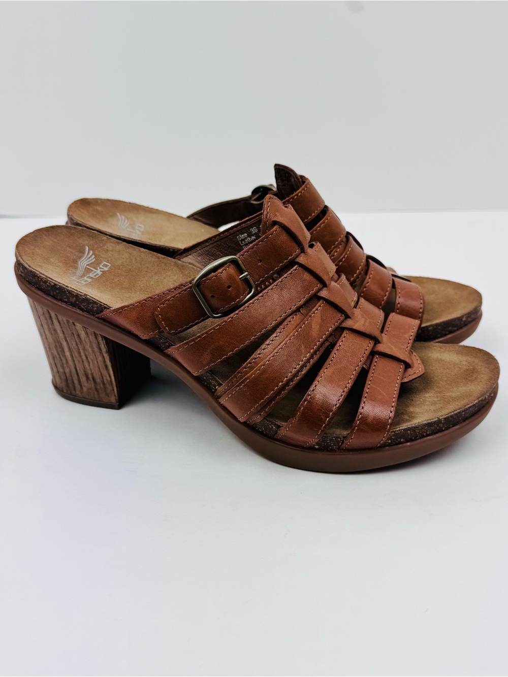 Dansko Dina Brown Woven Leather Strappy Block Heel Sandals. Size 39.